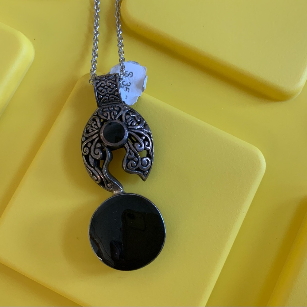 Antique Style Question mark pendant necklace.with Silver chain.